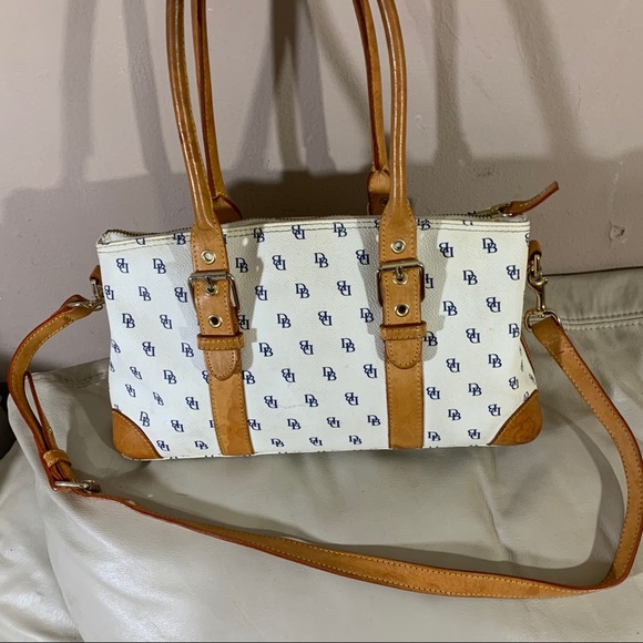 Dooney & Bourke White Leather Domed Satchel Bag - Picture 5 of 15